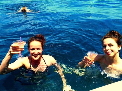 Champagne in the sea with a hen party in Marbella